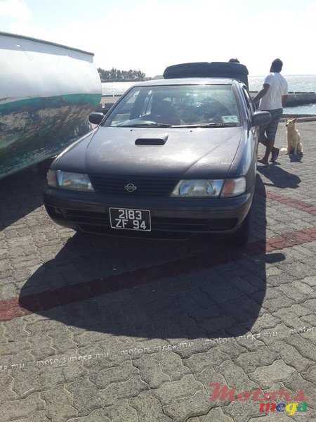 1994' Nissan photo #1