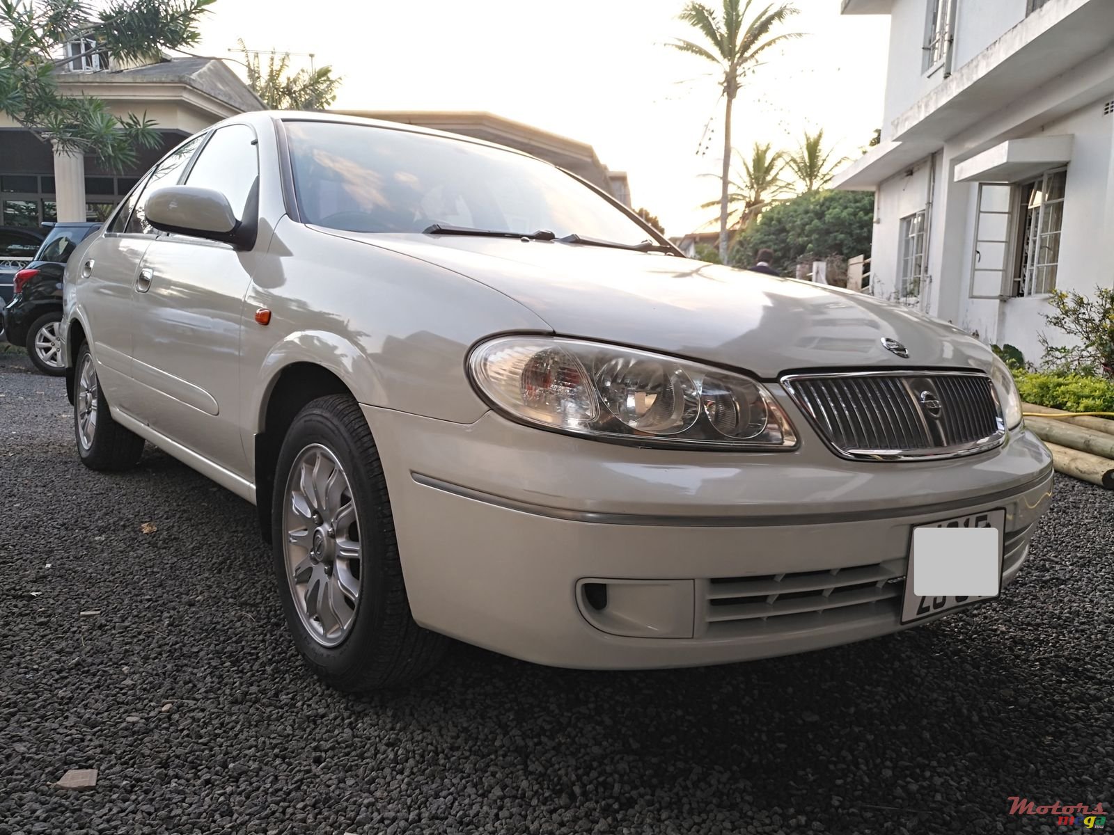 2004' Nissan Sunny N17 photo #2