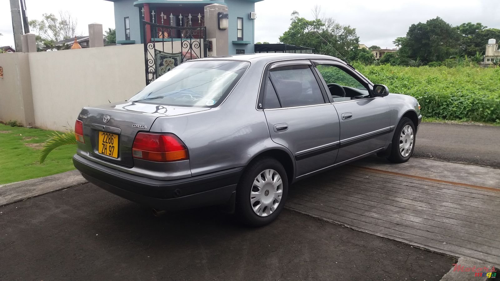 1997' Toyota Corolla photo #4