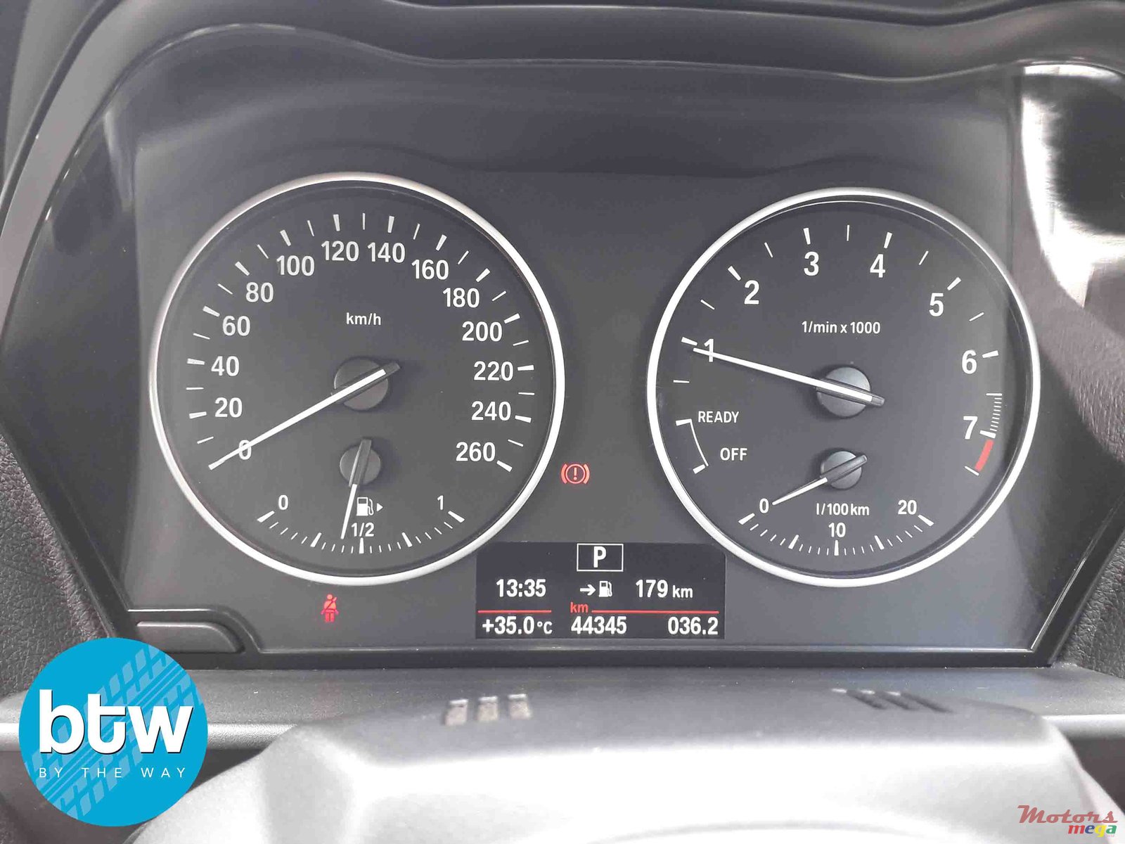 2016' BMW 2 Series 218i Cabrio photo #7