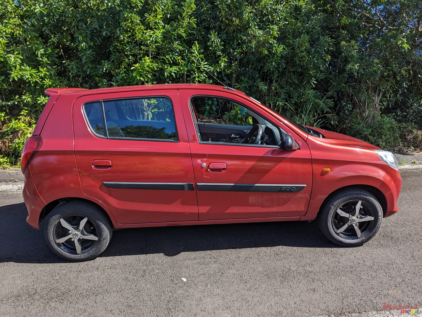 2014' Suzuki Alto photo #4