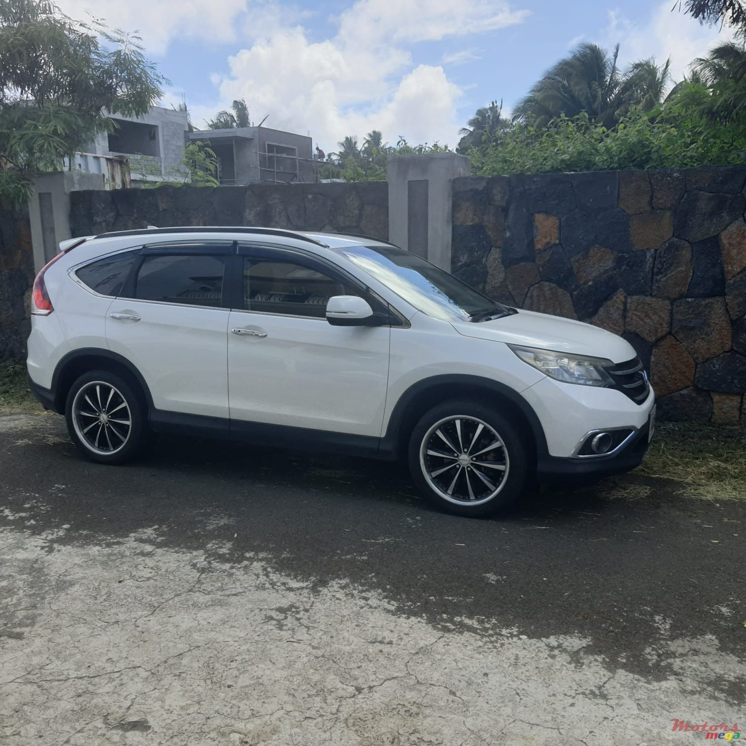 2012' Honda CR-V photo #2