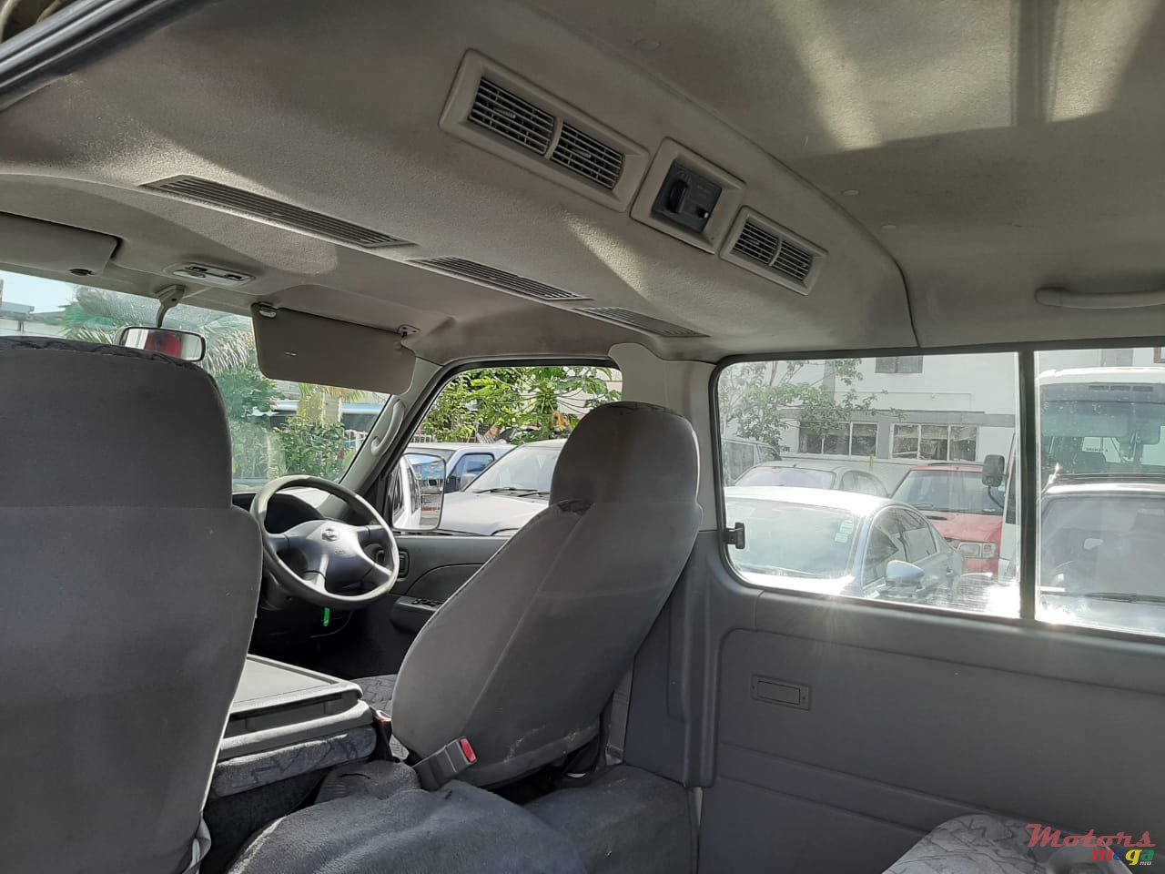 2006' Nissan urvan photo #6