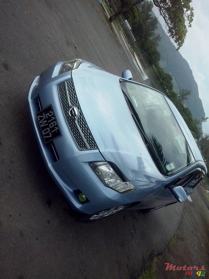 2007' Toyota Axio fielder photo #2