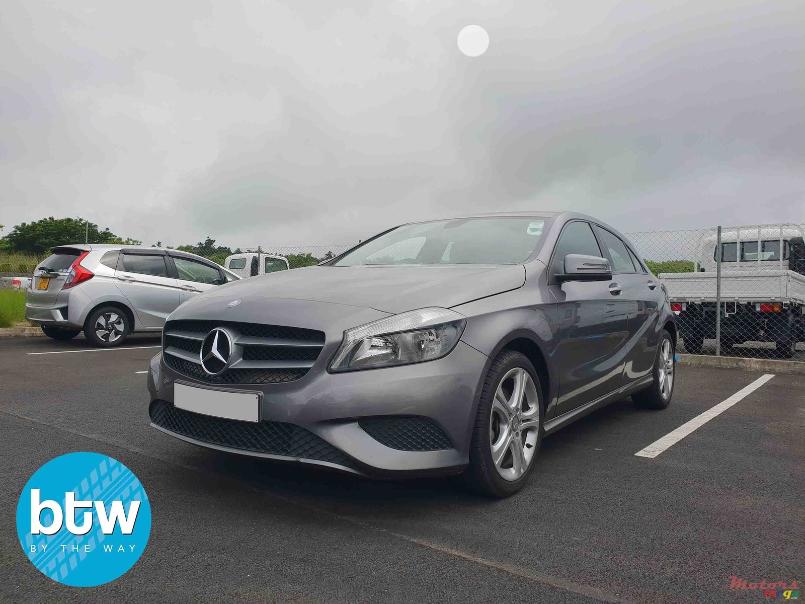 2013' Mercedes-Benz A-Class A200 photo #1