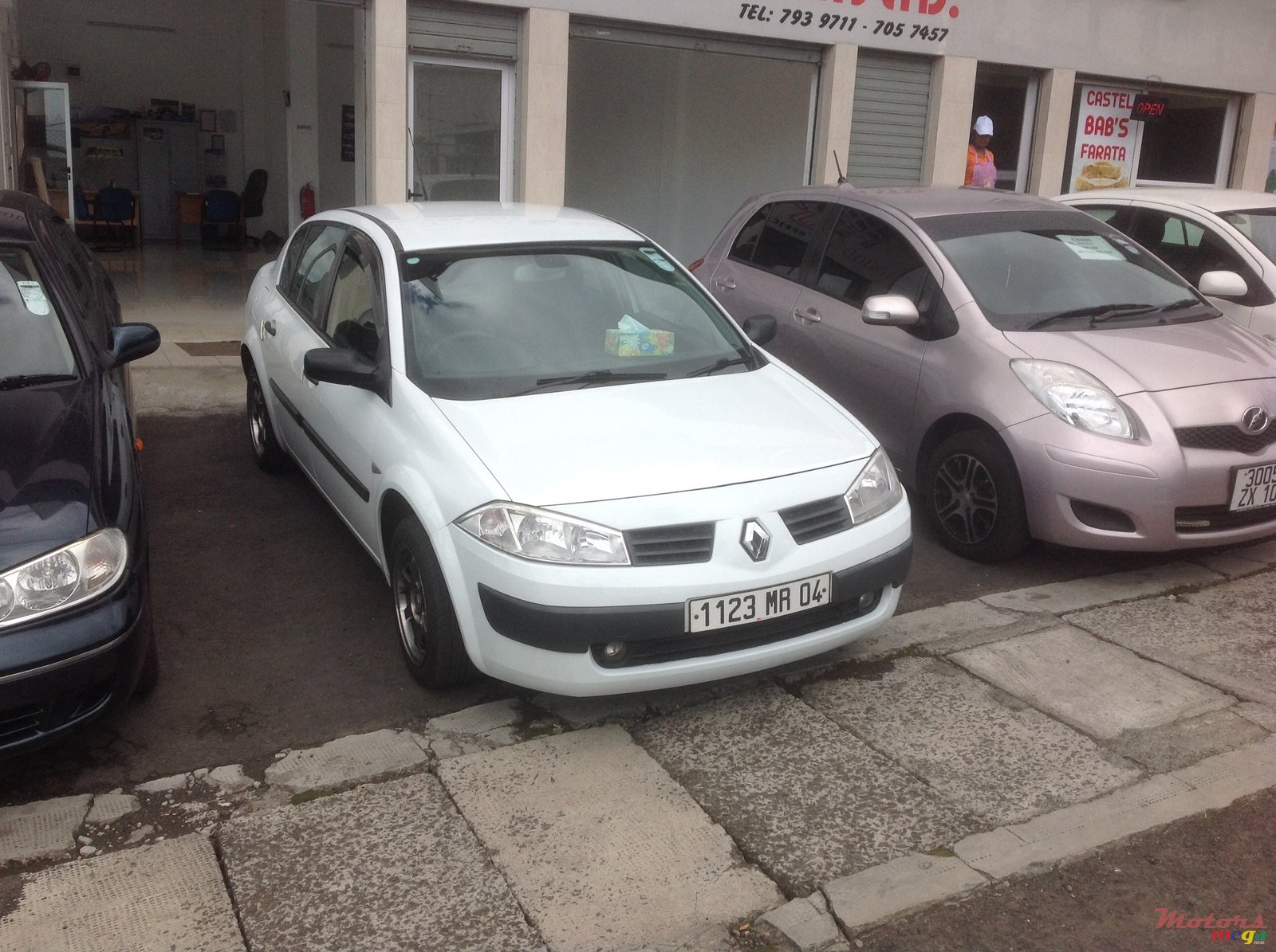 2004' Renault Megane photo #1