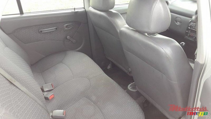 2004' Hyundai Prime  G photo #4