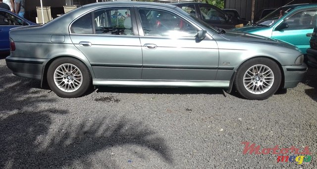 2001' BMW 525 photo #4