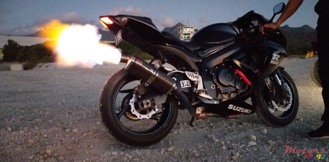 2008' Suzuki photo #1