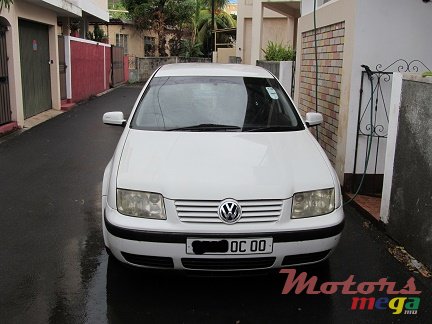 2000' Volkswagen Bora photo #2