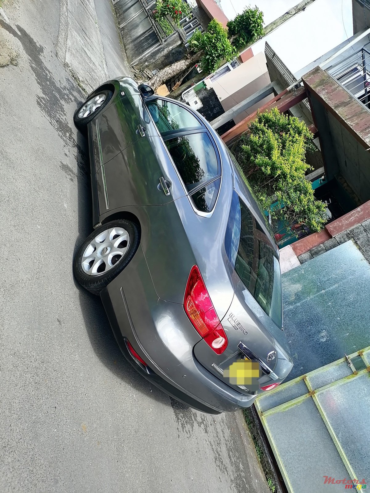 2011' Nissan Bluebird photo #3