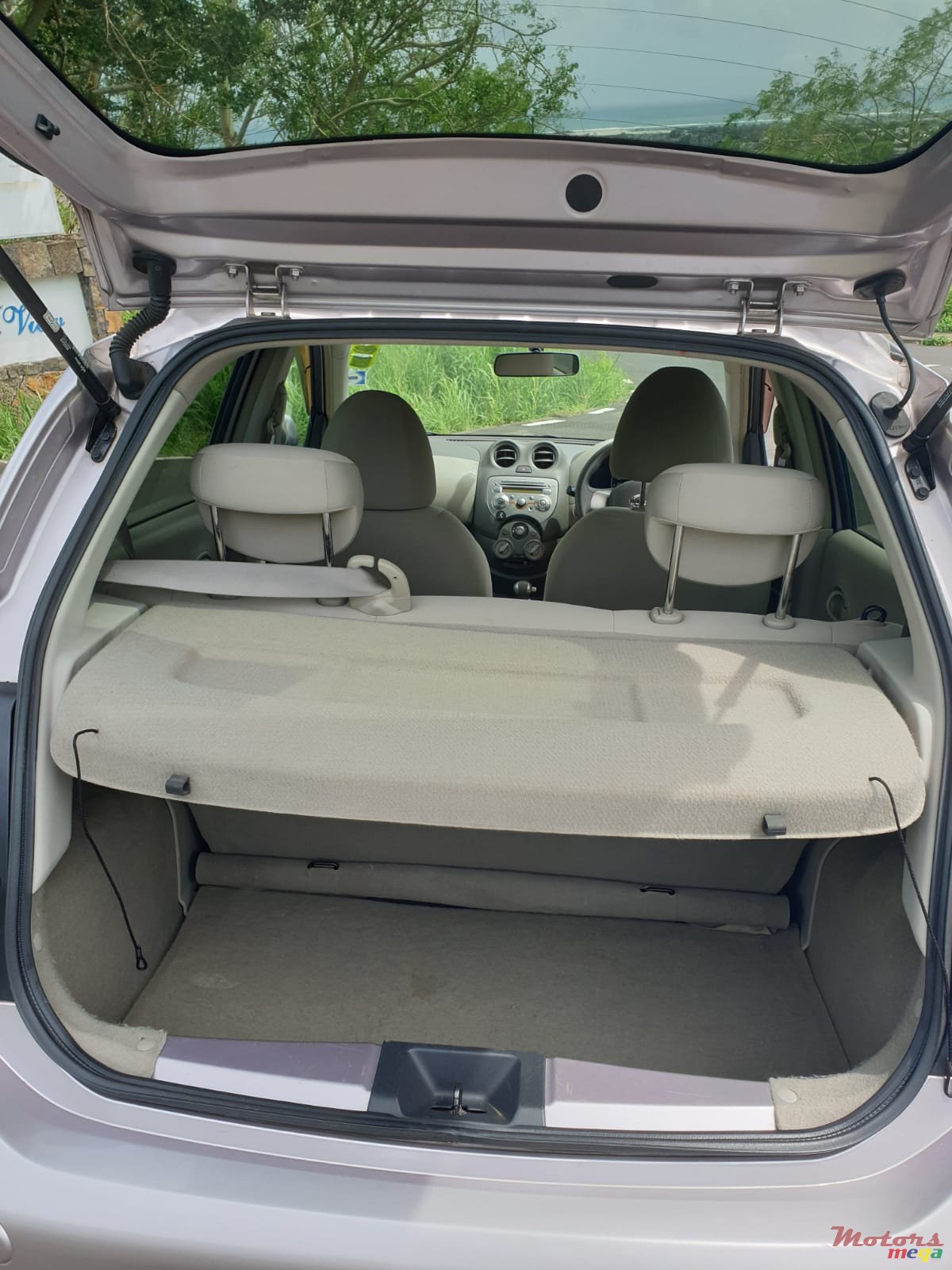 2011' Nissan March photo #3