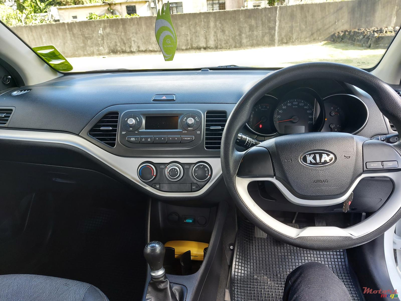 2017' Kia Picanto photo #3