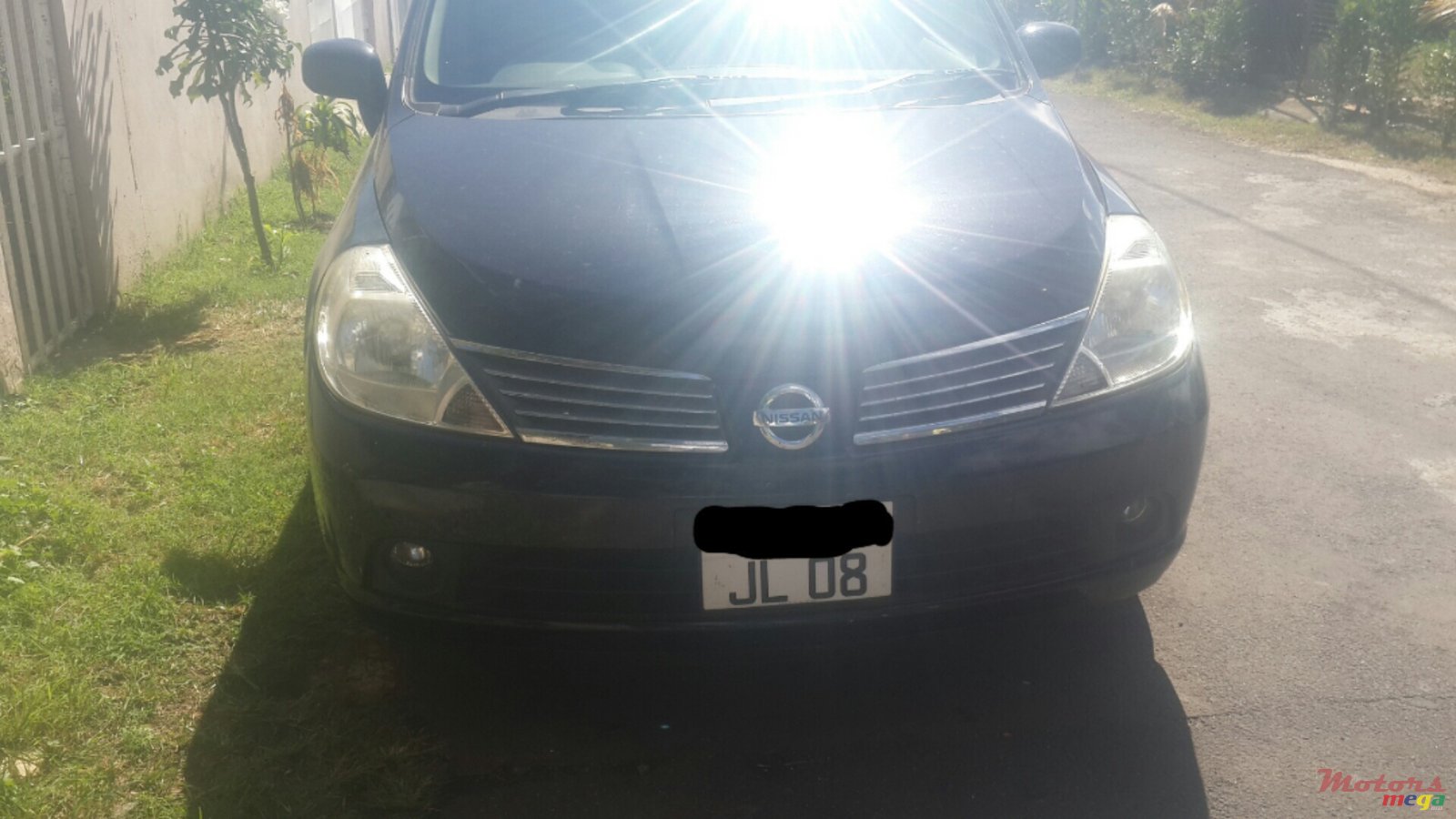 2008' Nissan Tiida photo #1