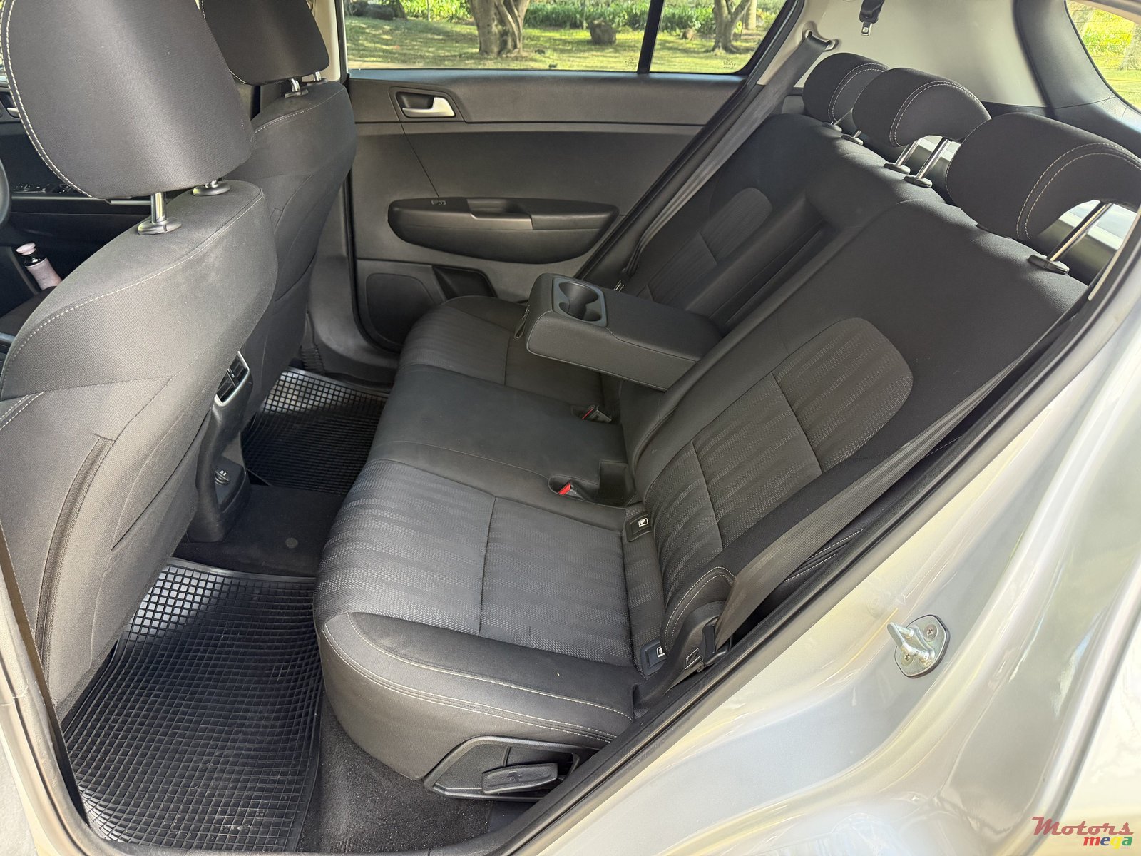 2021' Kia Sportage photo #4