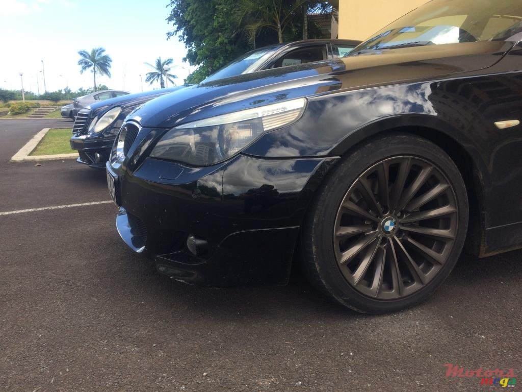 2006' BMW 520 none photo #7