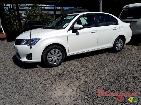 2013' Toyota Axio photo #2