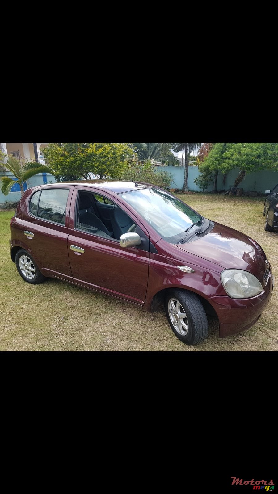 2001' Toyota Vitz photo #2