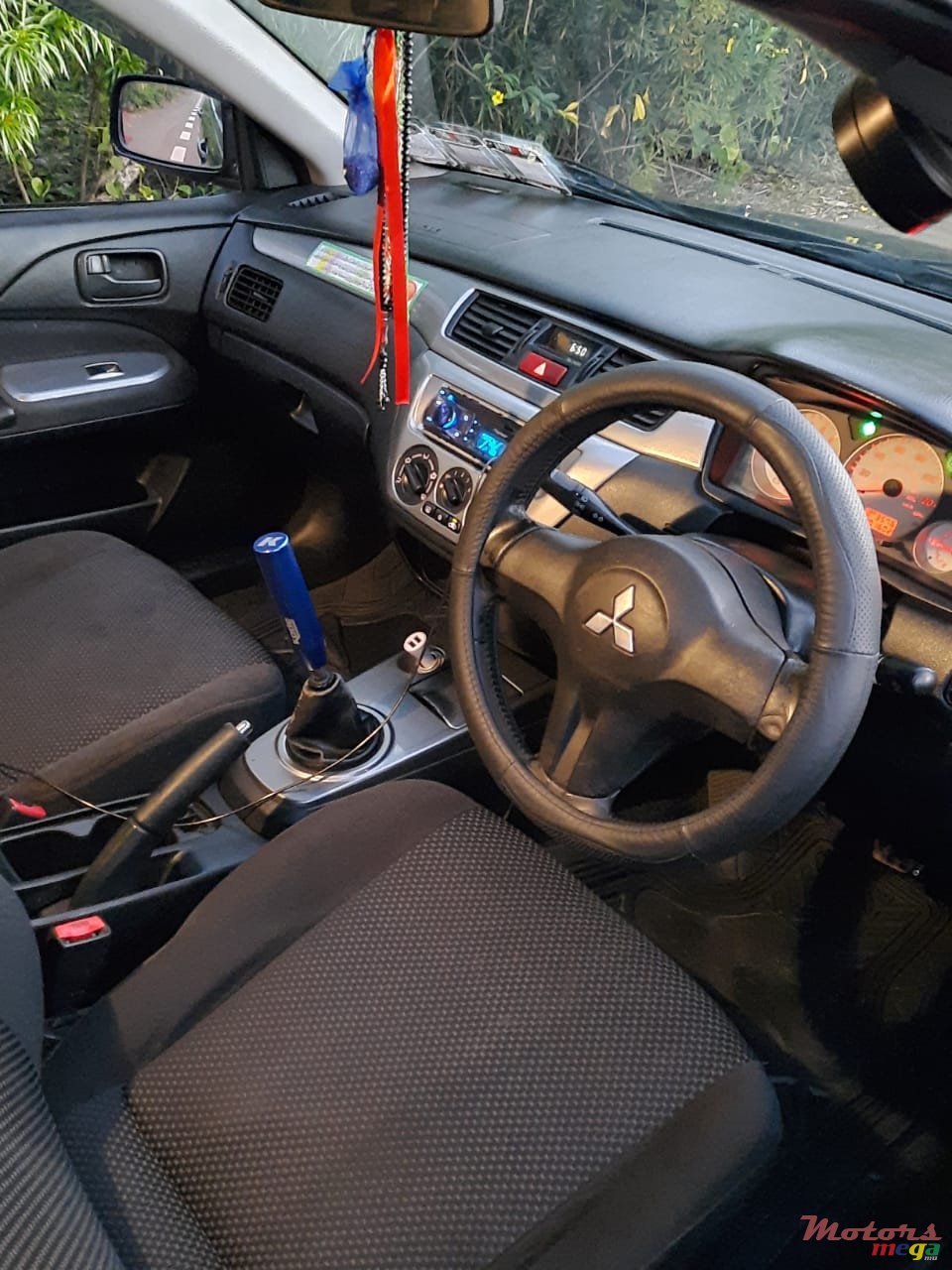 2008' Mitsubishi Lancer photo #3