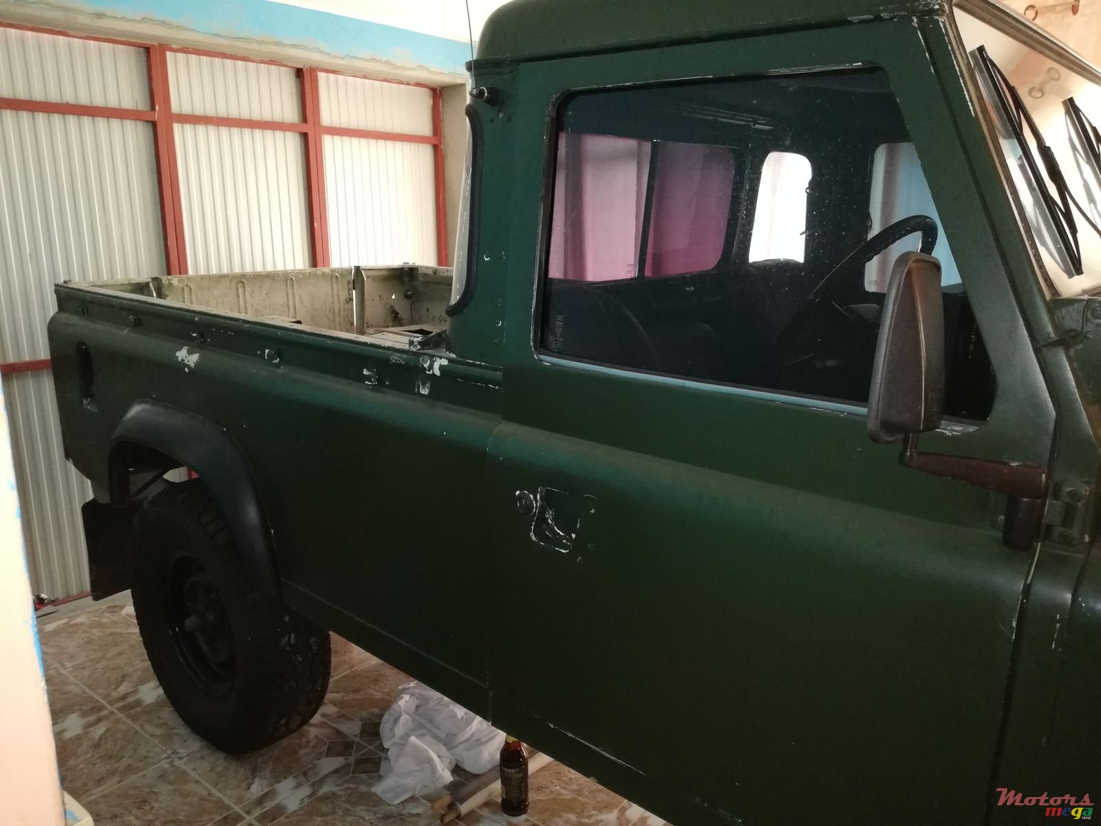 1986' Land Rover Defender 110 Original photo #7