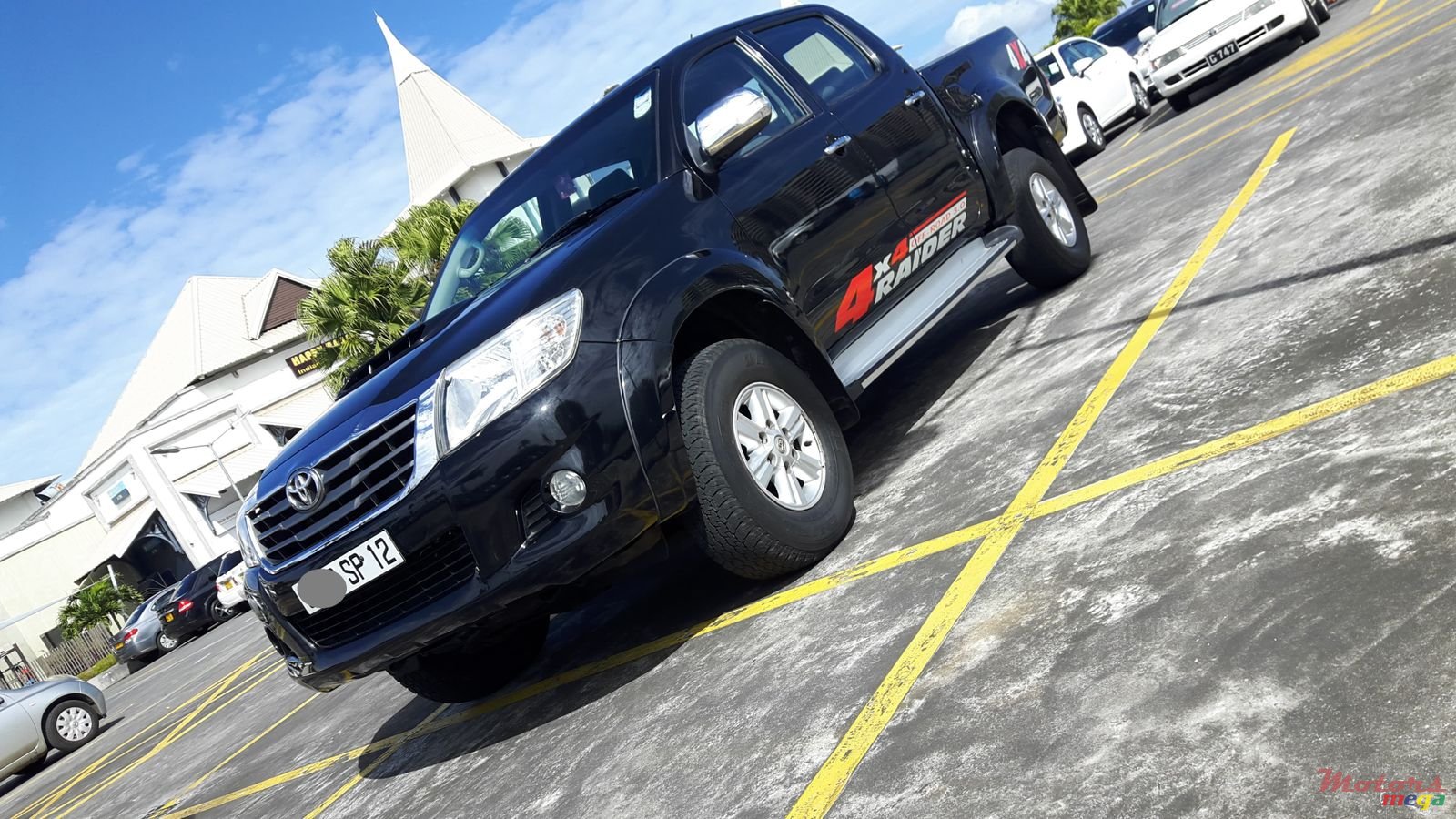 2012' Toyota Hilux 4X4 Raider 3.0 photo #1