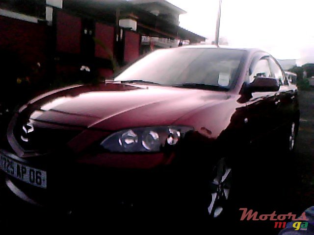 2006' Mazda mazda 3 photo #1