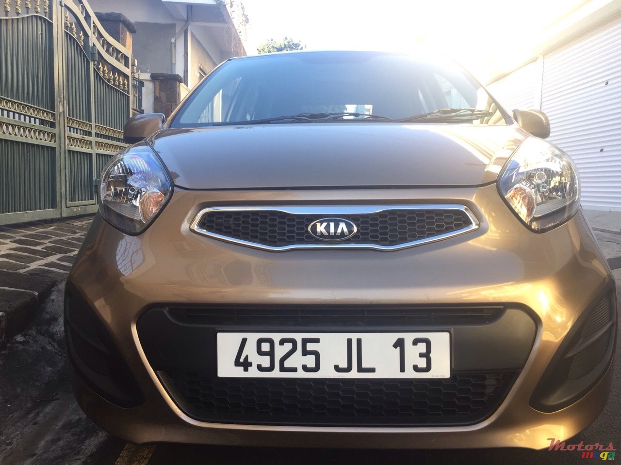 2013' Kia Picanto photo #1