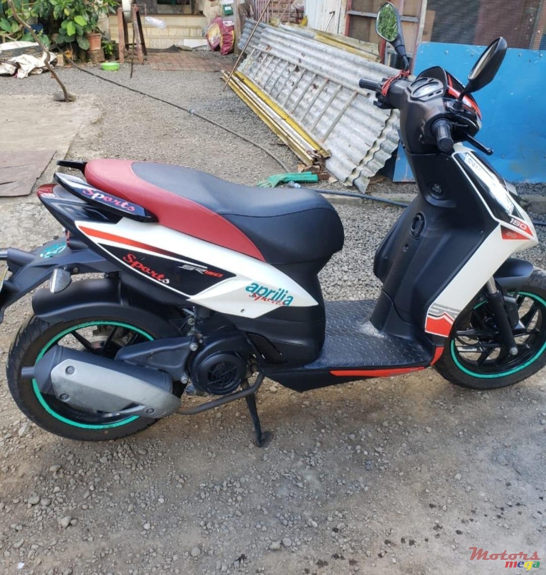 2018' K Aprilia Scooter photo #2