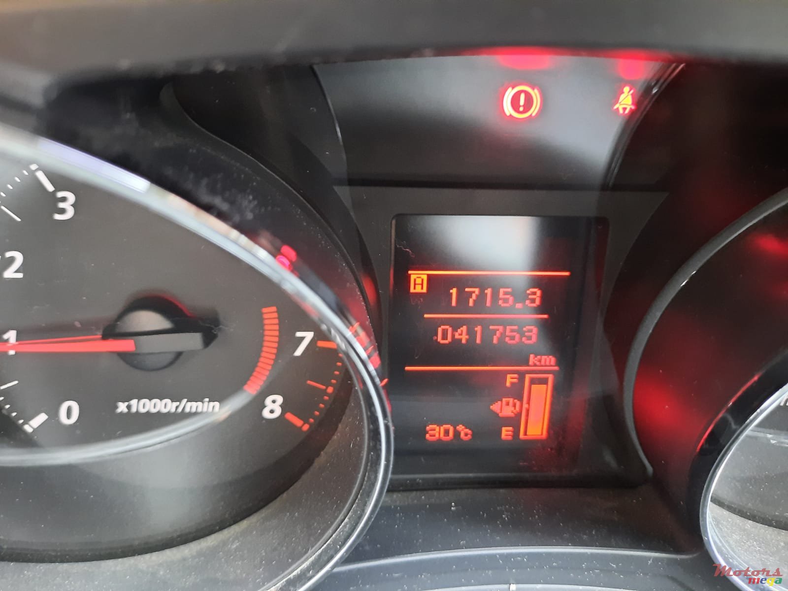 2014' Mitsubishi ASX photo #7