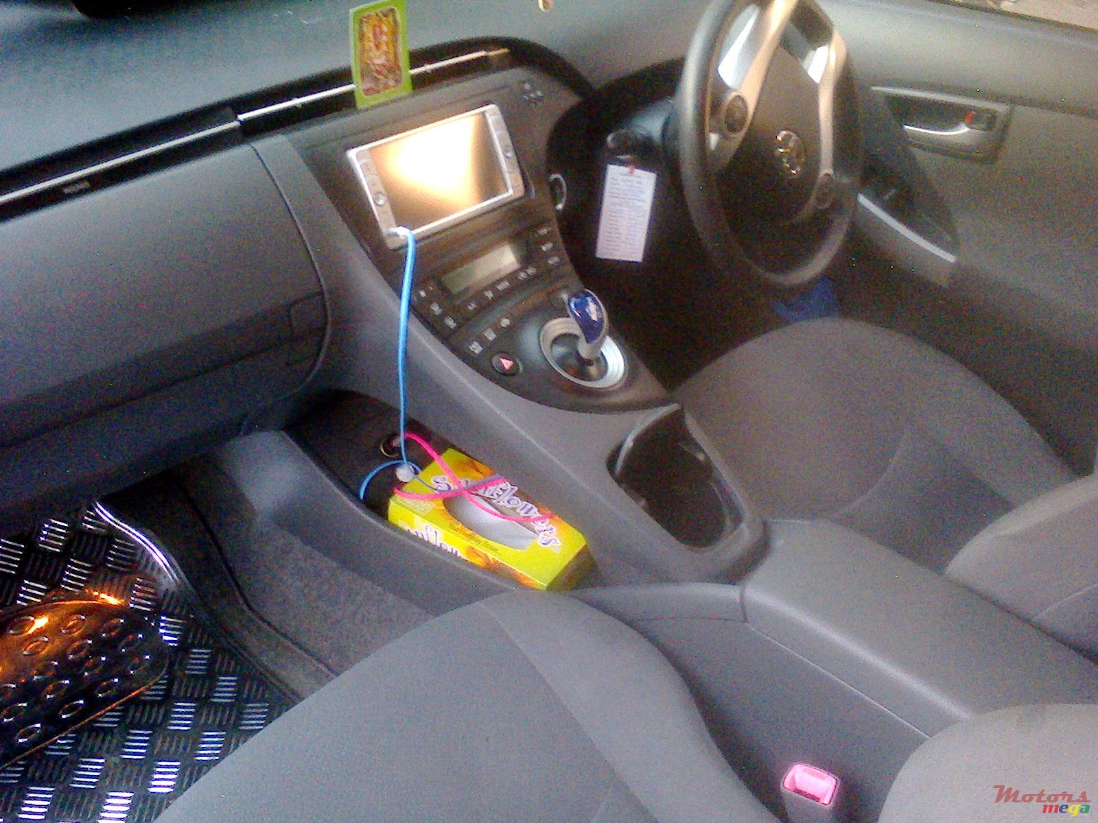 2009' Toyota Prius photo #4