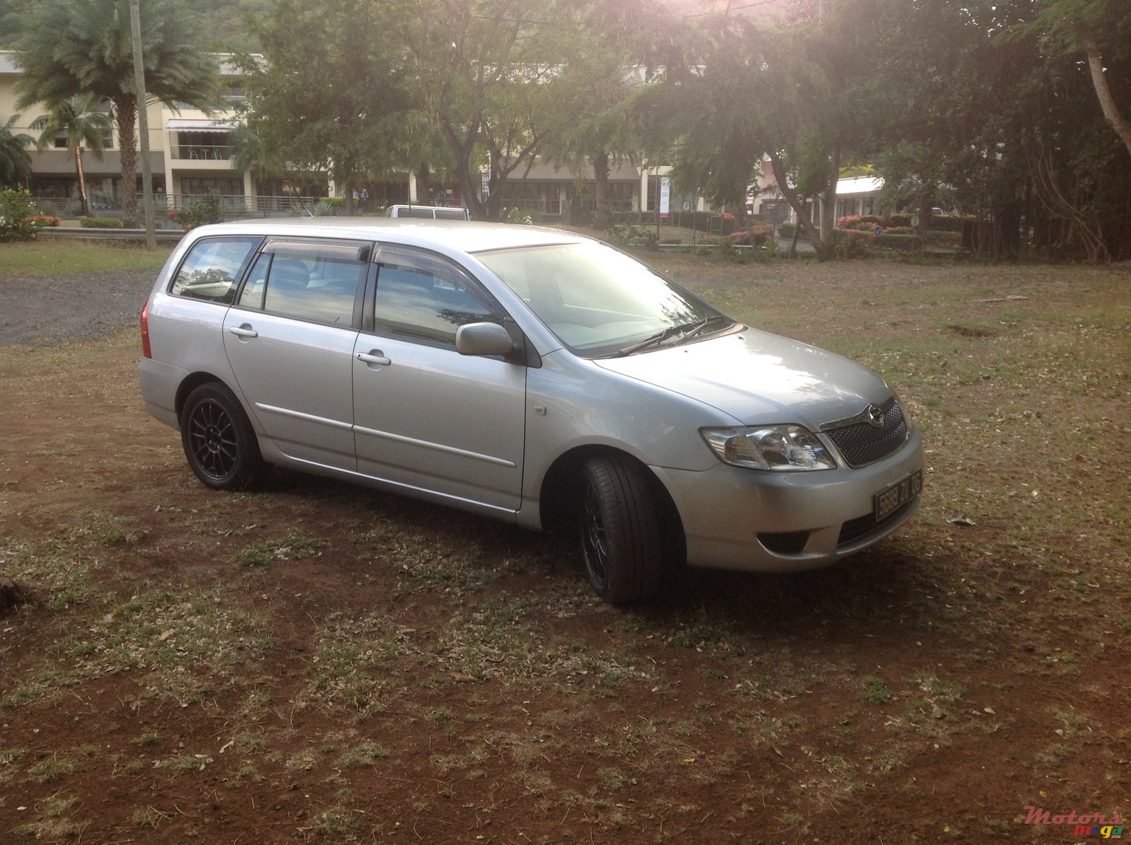 2006' Toyota Fielder photo #1