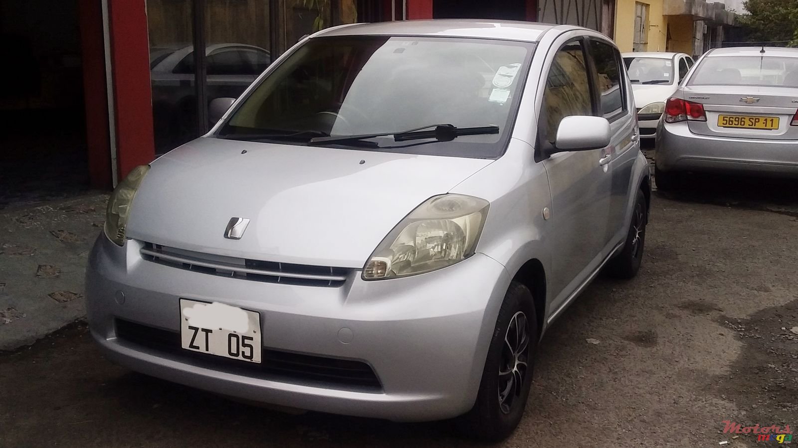 2005' Toyota Passo photo #2