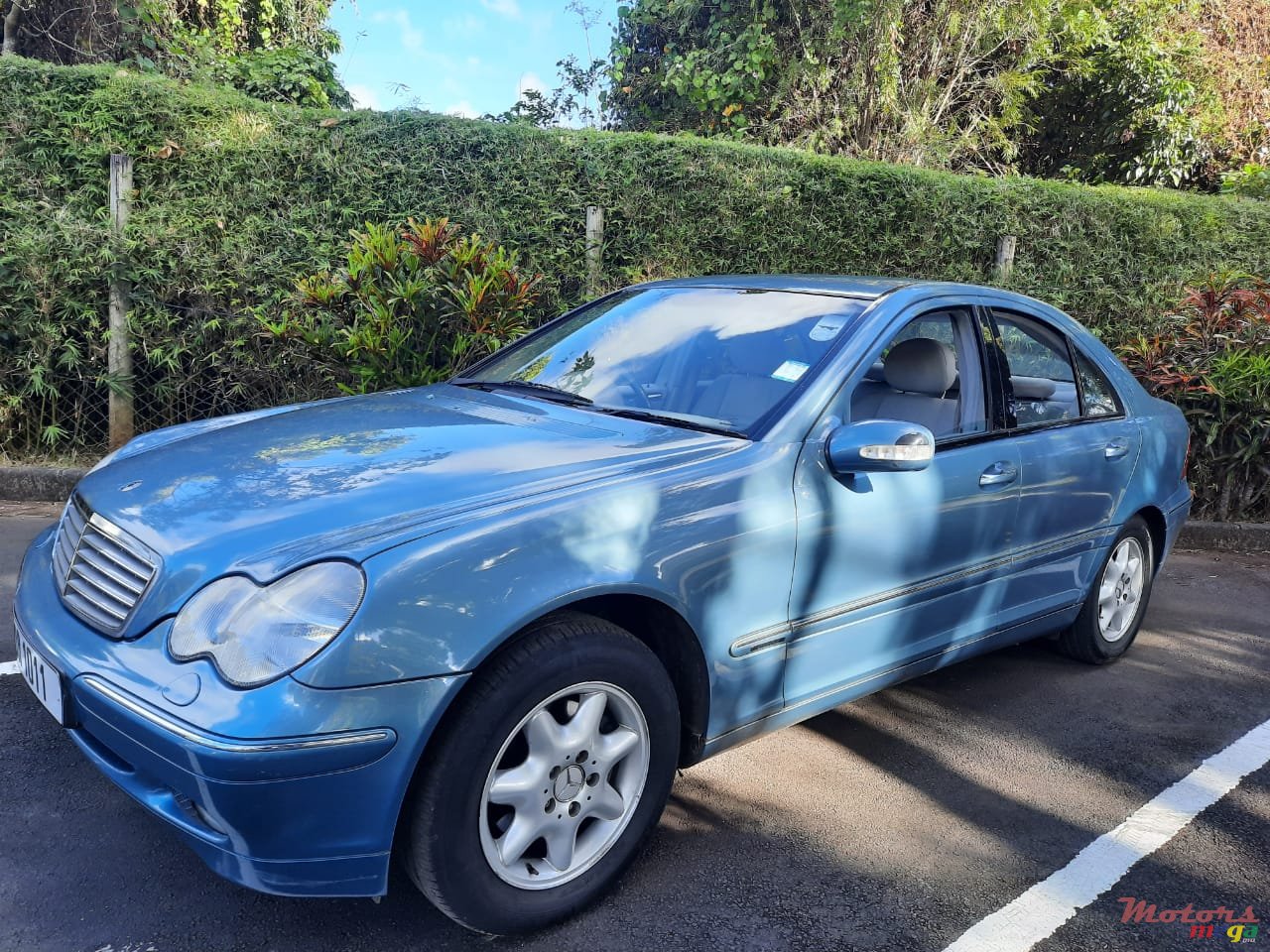 2002' Mercedes-Benz C-Class photo #2