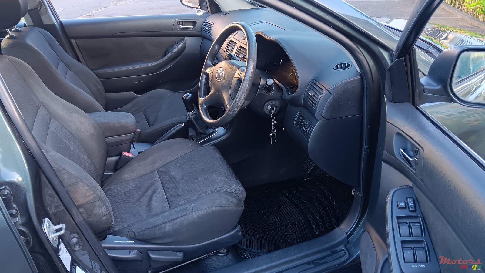 2007' Toyota Avensis photo #4