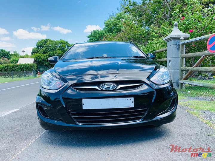 2014' Hyundai Accent photo #5