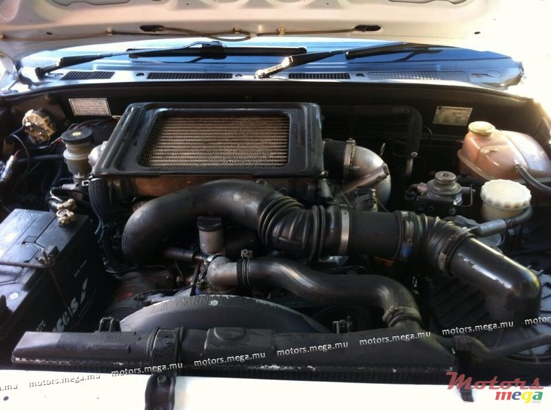 2002' Isuzu KB Series KB300 photo #3