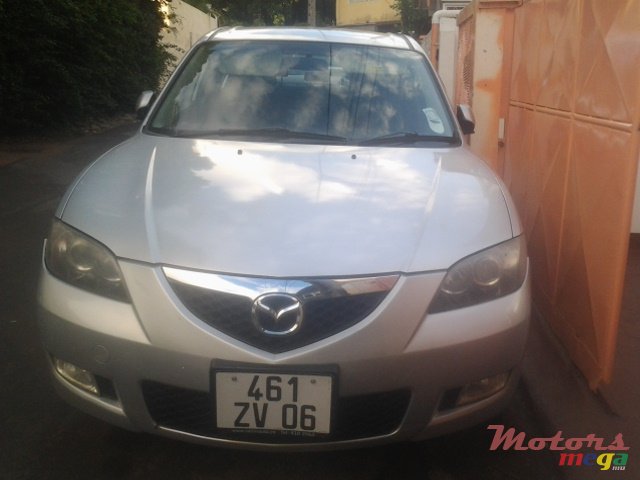2006' Mazda 323 photo #1