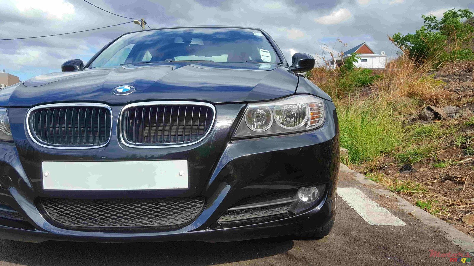 2010' BMW 3 Series E90 Facelift photo #6