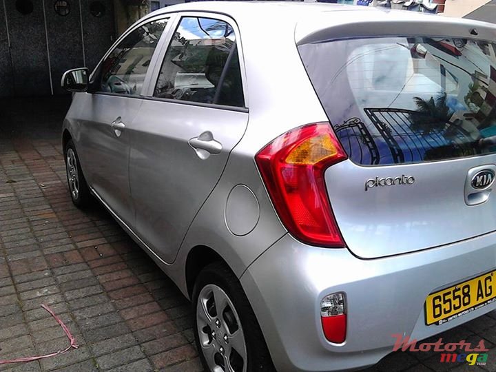 2012' Kia Picanto photo #2