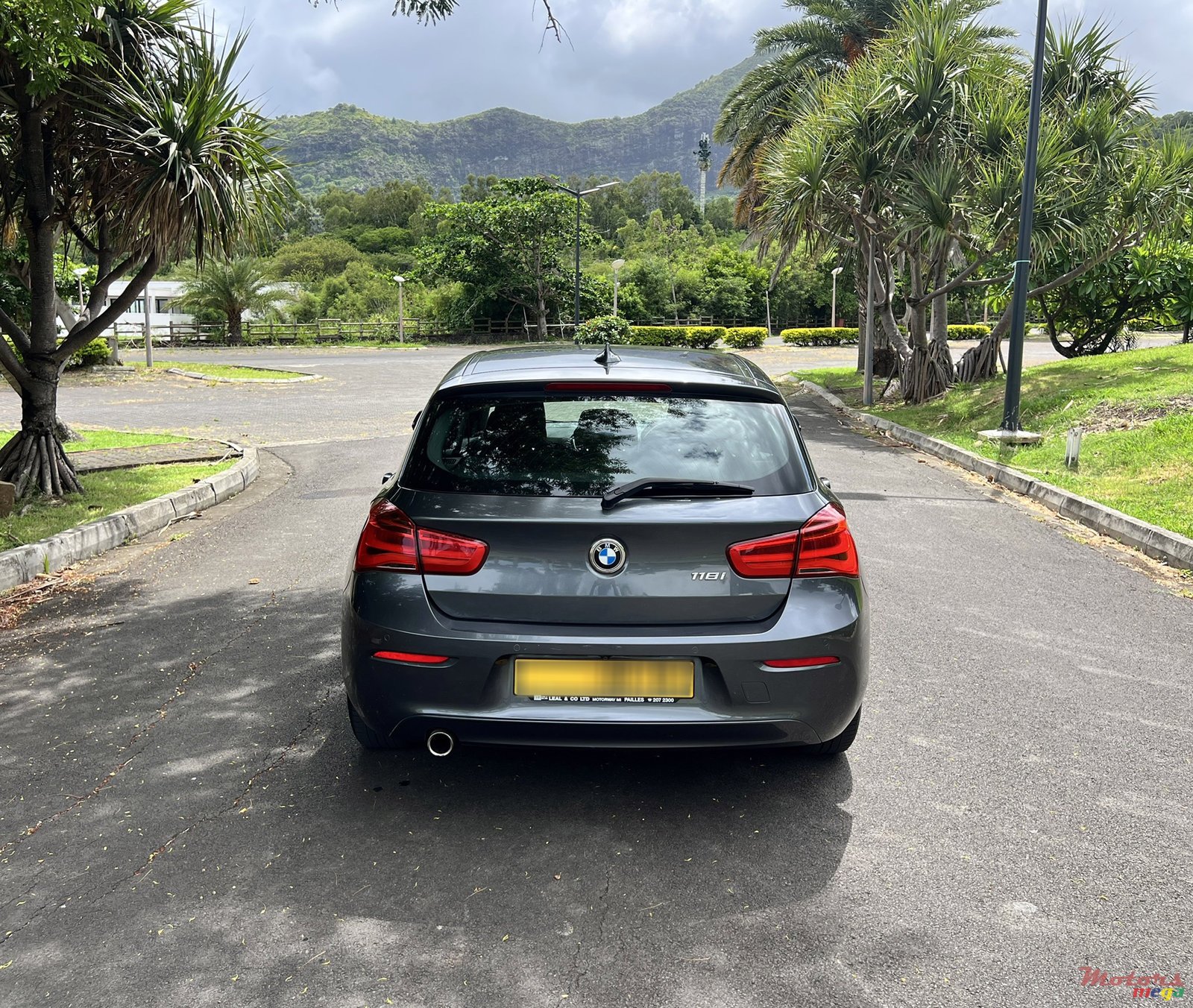 2016' BMW 118 photo #4