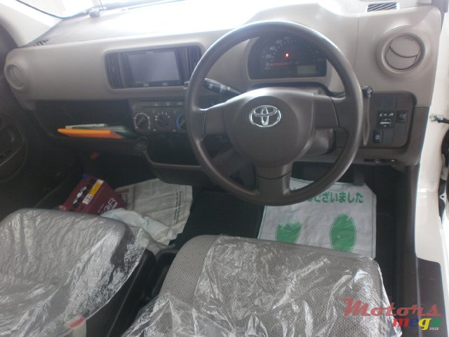 2015' Toyota passo photo #5