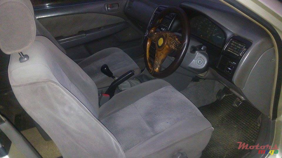 2000' Toyota Corona Premio photo #5