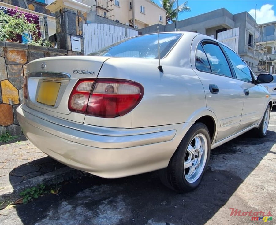 2003' Nissan photo #2