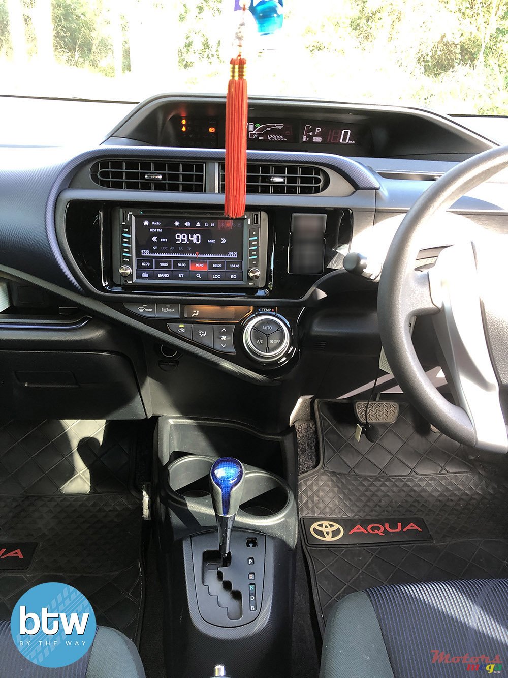 2016' Toyota Aqua photo #4