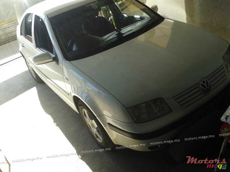 2001' Volkswagen photo #3