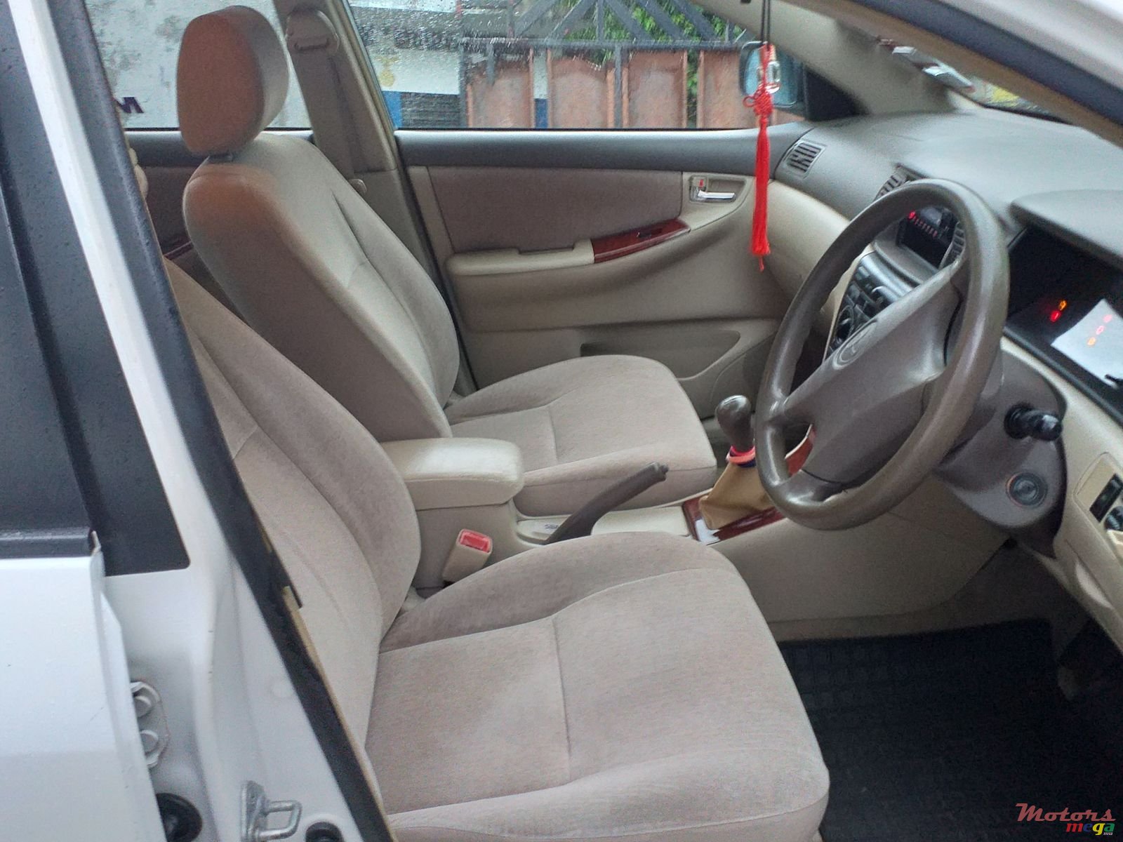 2002' Toyota Corolla photo #3