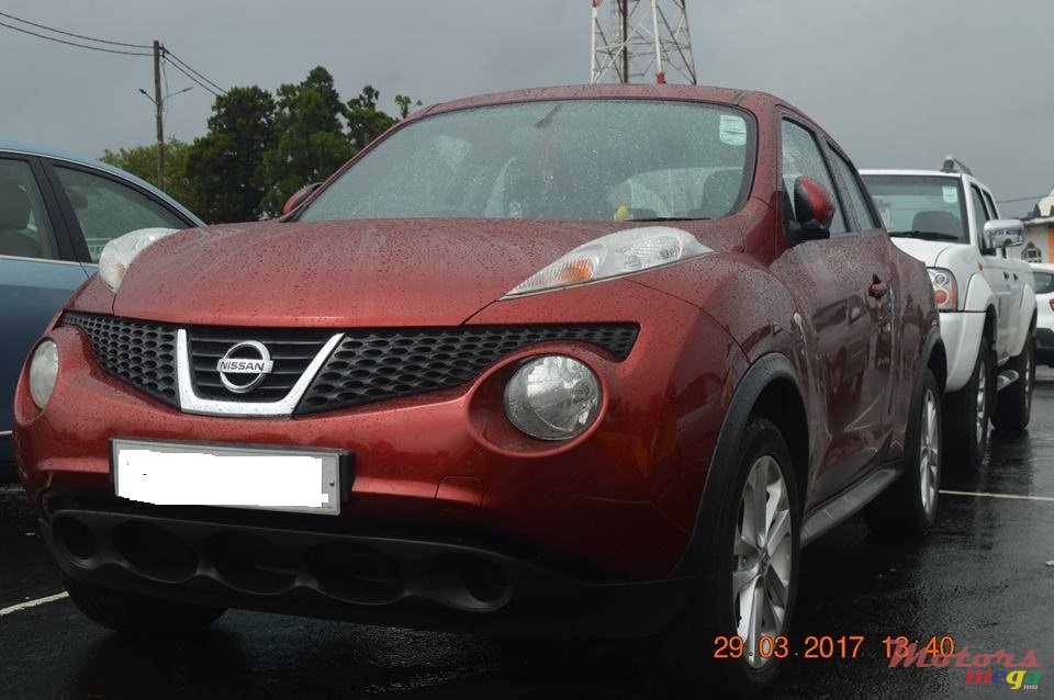 2011' Nissan Juke photo #1