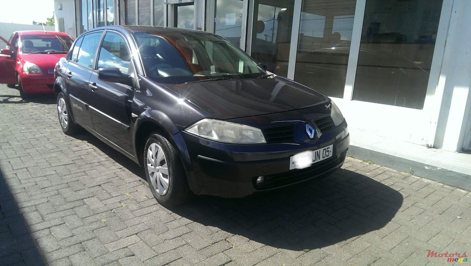 2005' Renault Megane photo #1