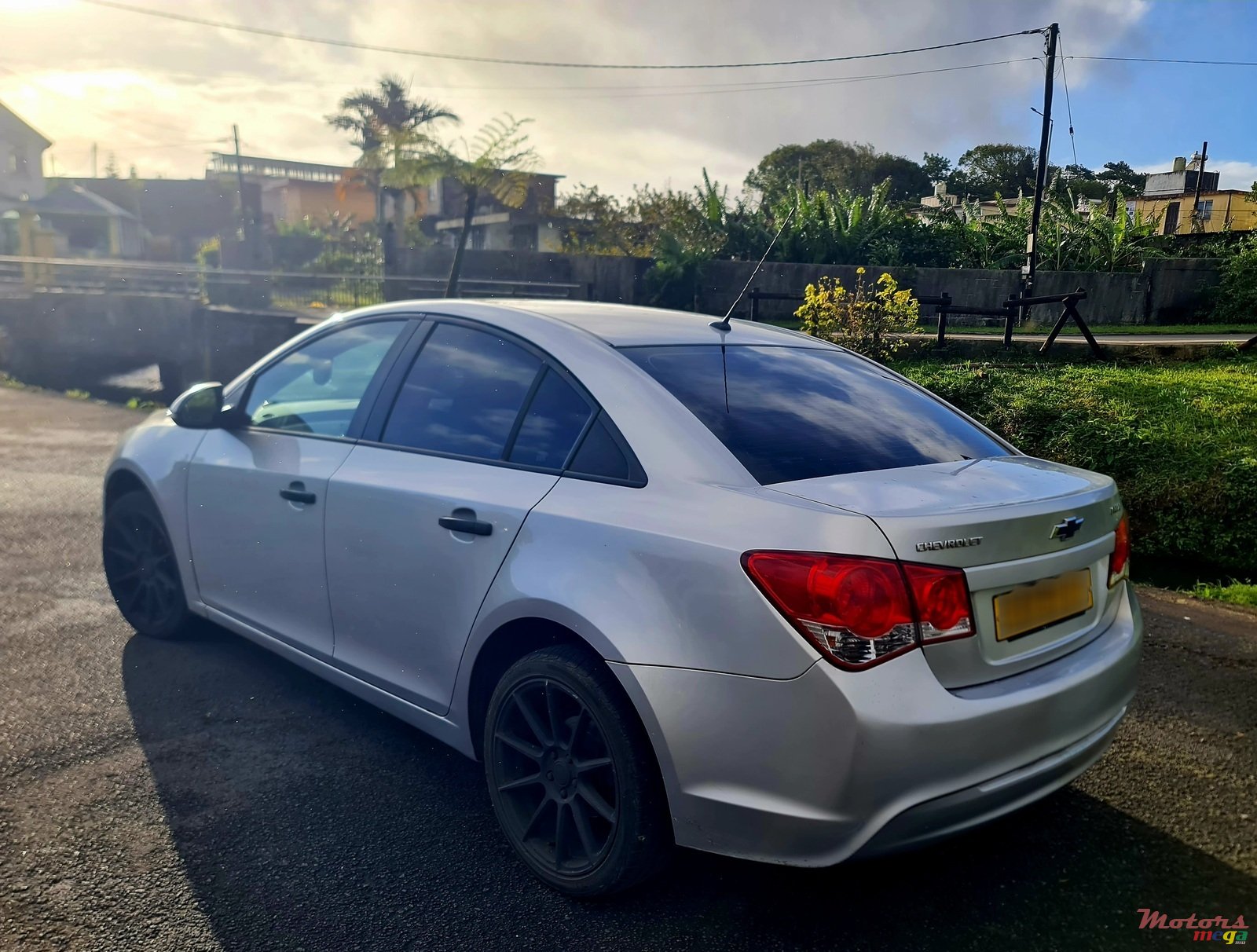 2015' Chevrolet Cruze photo #2