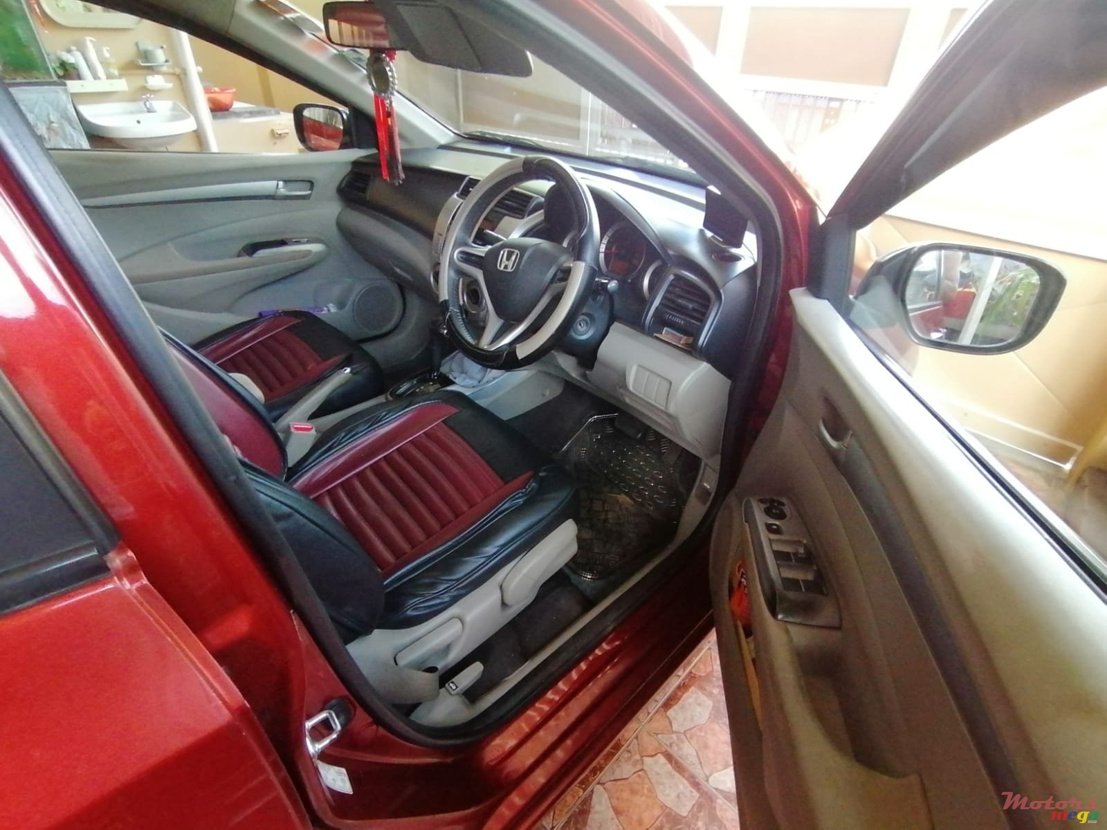 2011' Honda City photo #6